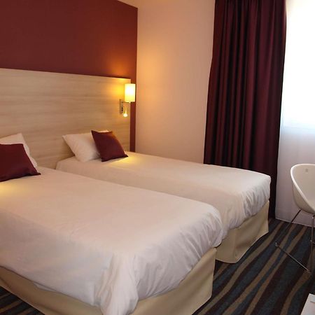 Brit Hotel Vendee Mer Les Achards  Екстериор снимка