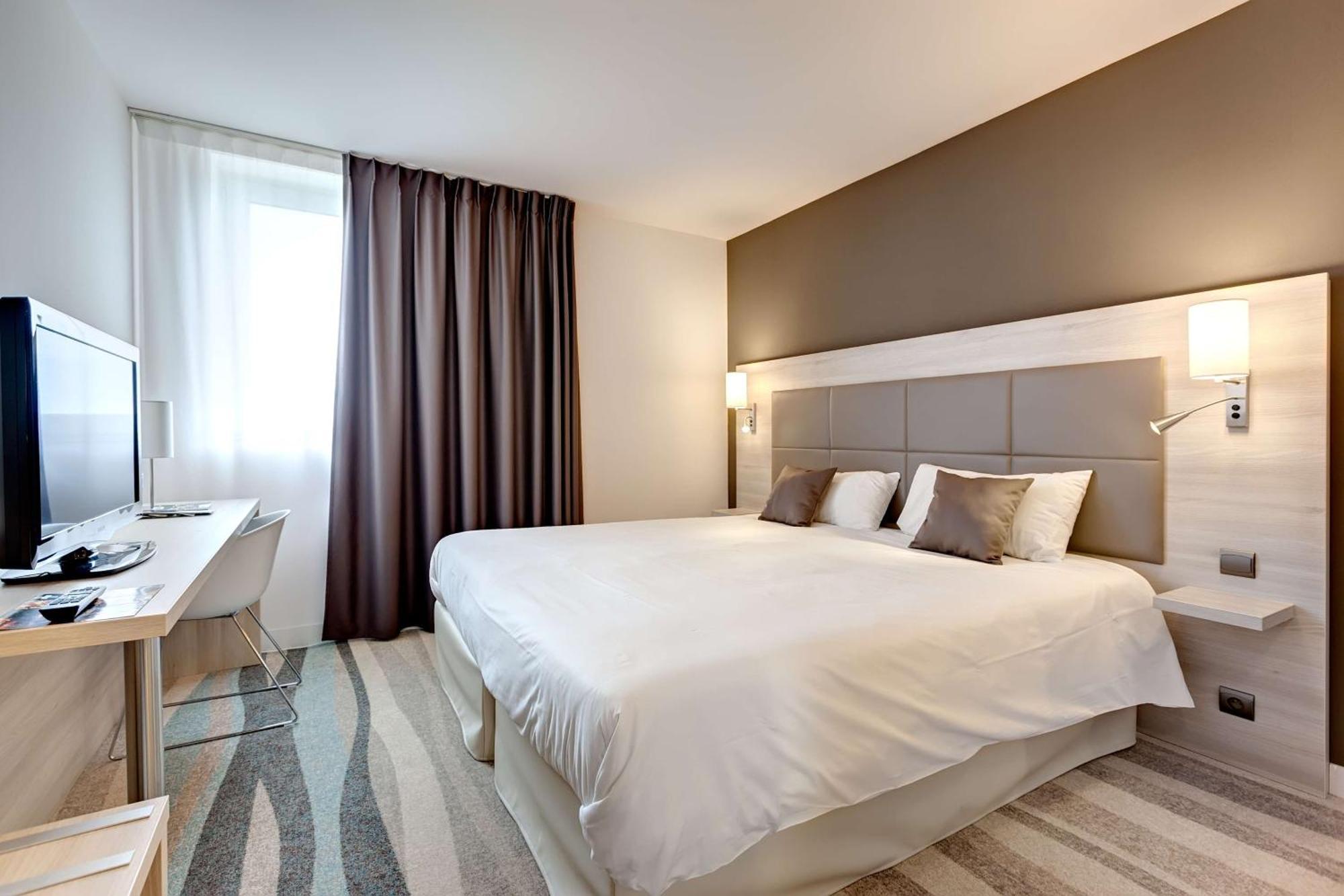 Brit Hotel Vendee Mer Les Achards  Екстериор снимка