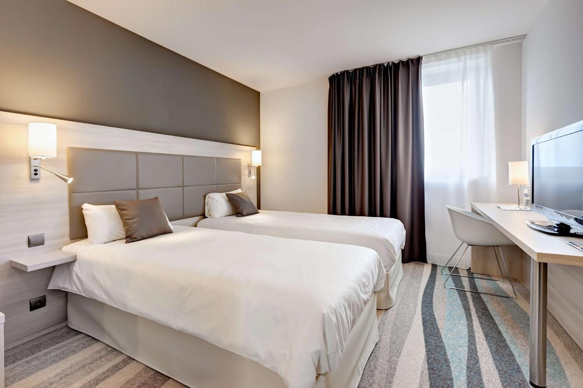 Brit Hotel Vendee Mer Les Achards  Екстериор снимка