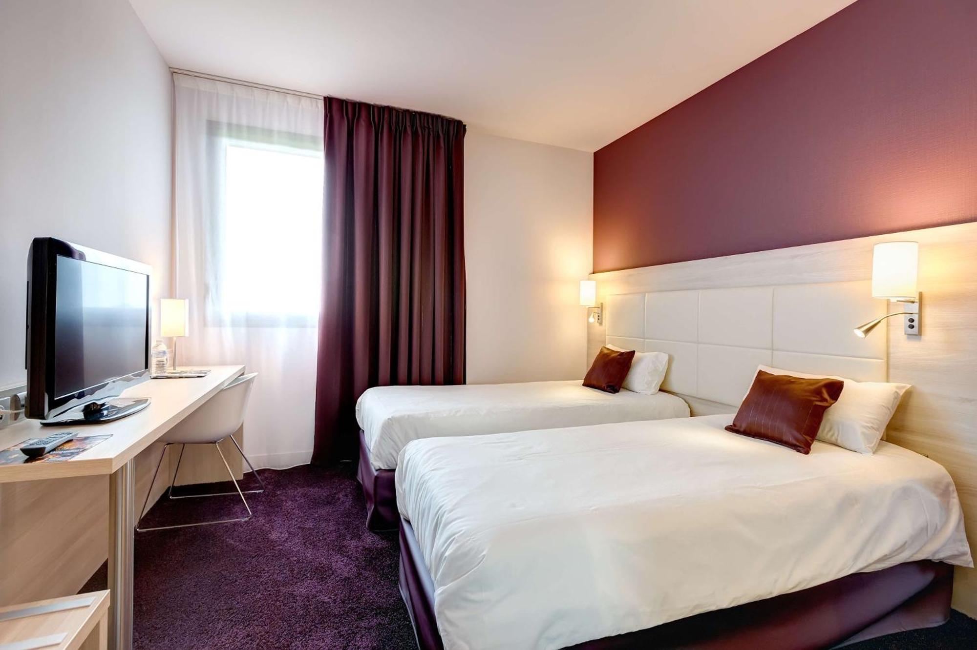 Brit Hotel Vendee Mer Les Achards  Екстериор снимка