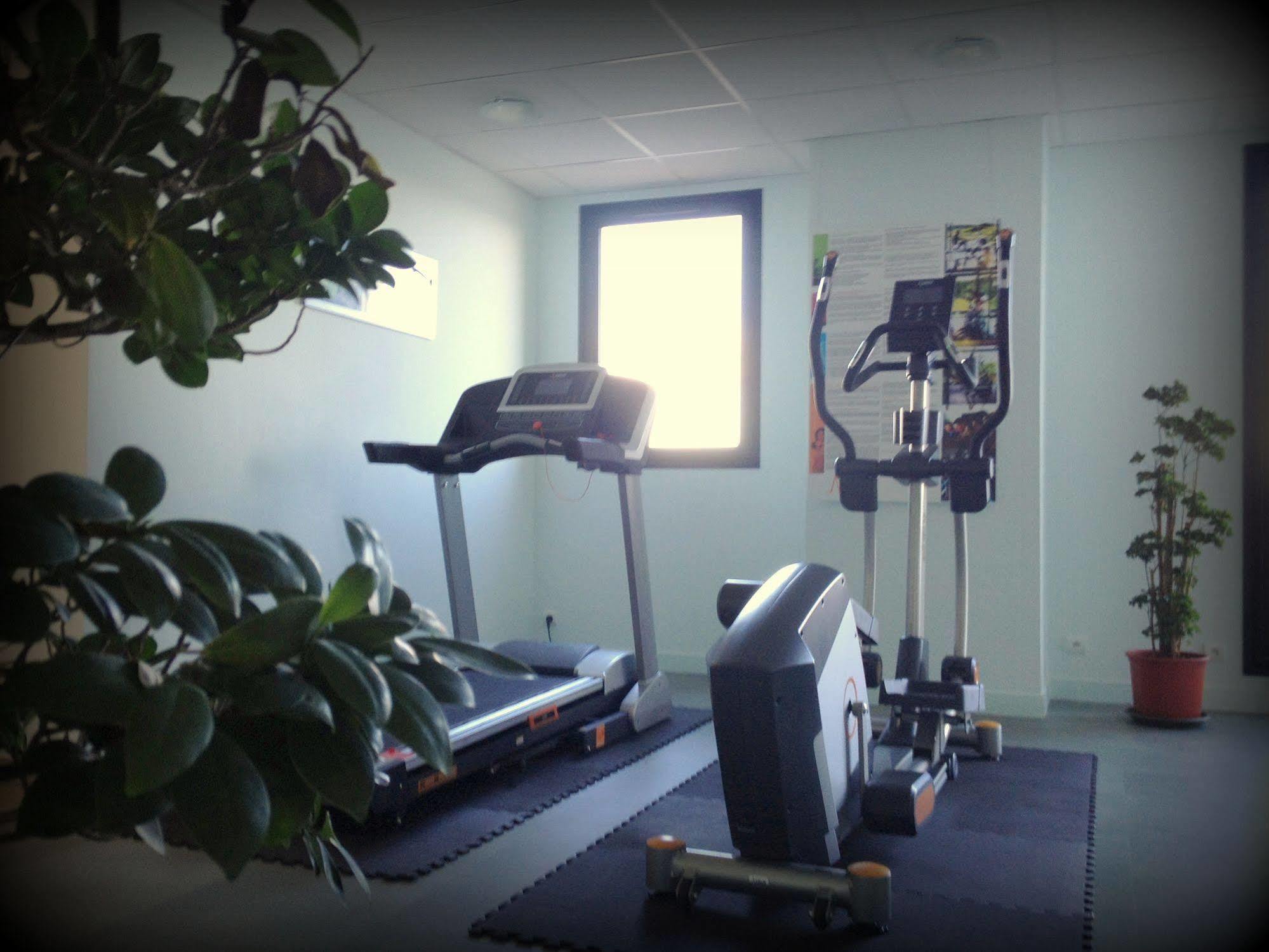 Brit Hotel Vendee Mer Les Achards  Екстериор снимка