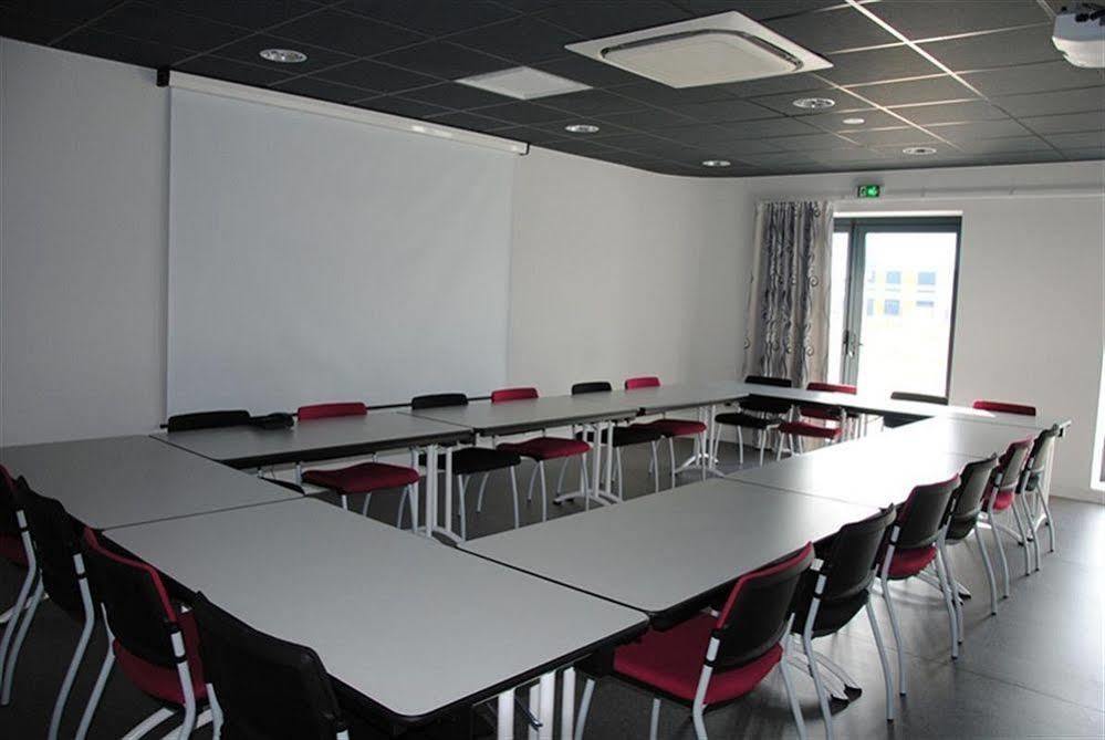 Brit Hotel Vendee Mer Les Achards  Екстериор снимка