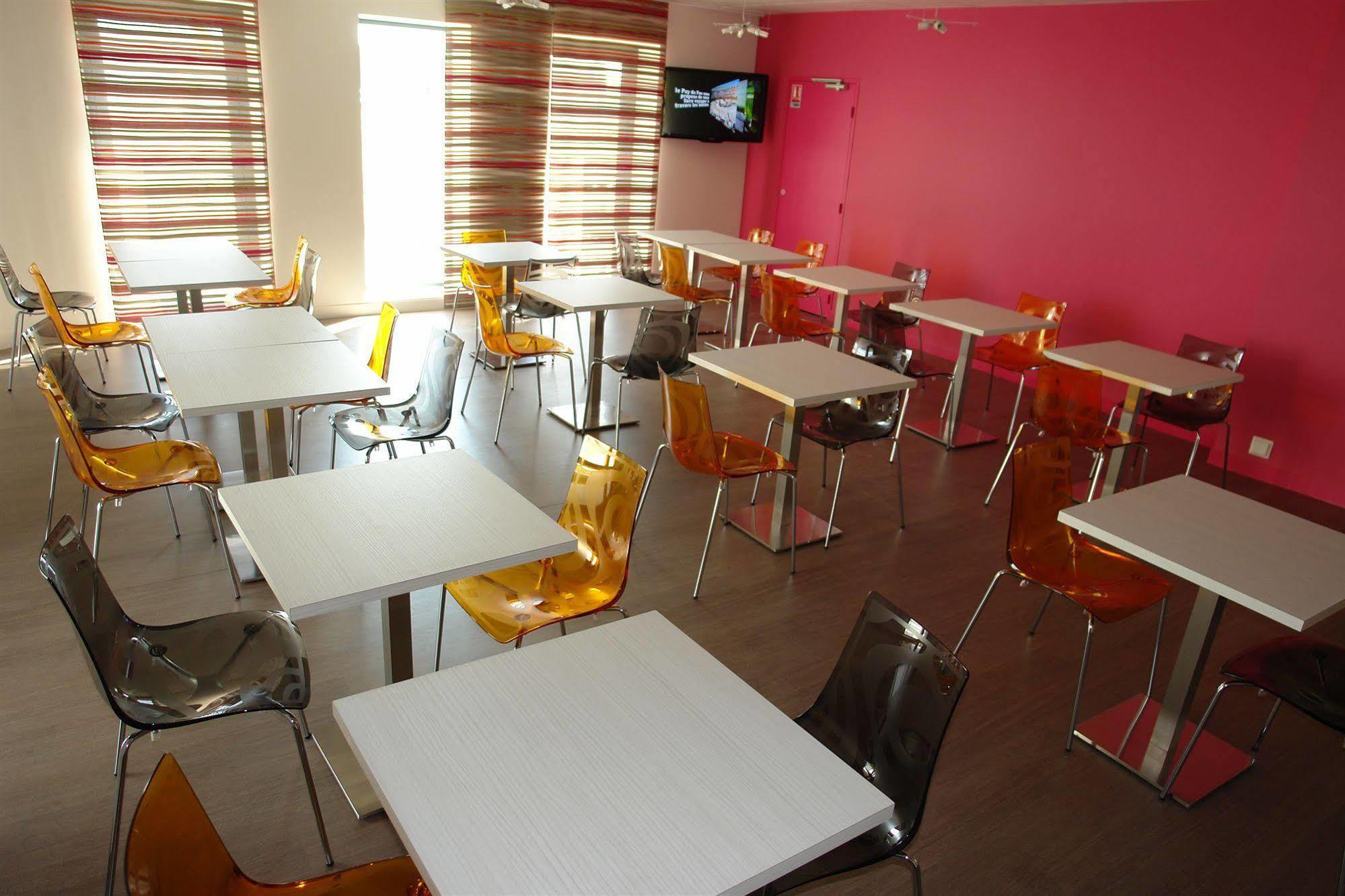 Brit Hotel Vendee Mer Les Achards  Екстериор снимка